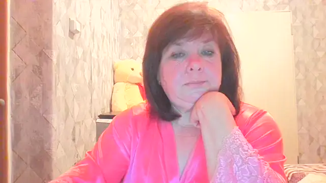 HannahAna39 online show from 08-05-26, 06:22