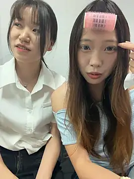 Snapshot of YY-1-1-1 chatting on 07-07-26, 06:47 YY-1-1-1 online show from 07-07-26, 06:47