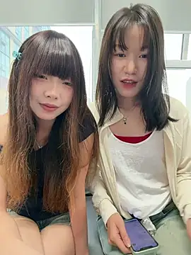 Snapshot of YY-1-1-1 chatting on 07-10-26, 06:07 YY-1-1-1 online show from 07-10-26, 06:07