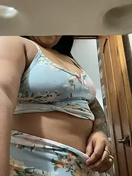 Valentina Tilly online show from 07-11-26, 02:09