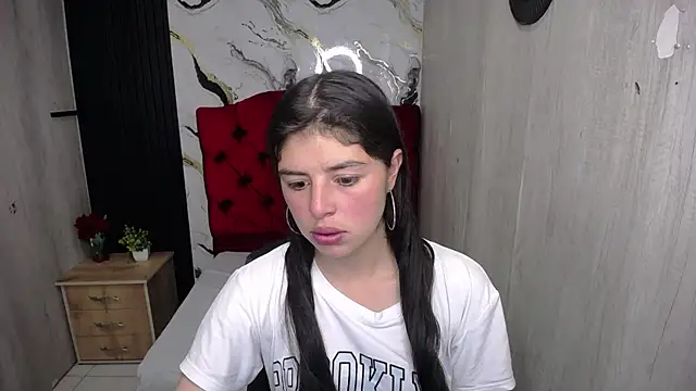 lyssa blue online show from 06-24-26, 12:37