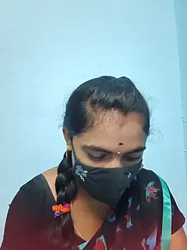 Snapshot of Megavarthinii chatting on 06-28-26, 03:23 Megavarthinii online show from 06-28-26, 03:23