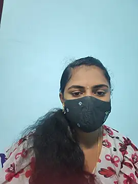 Snapshot of Megavarthinii chatting on 06-29-26, 10:54 Megavarthinii online show from 06-29-26, 10:54