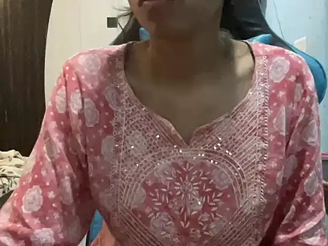 Snapshot of MysticMeher chatting on 07-24-26, 12:47 MysticMeher online show from 07-24-26, 12:47