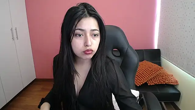 Snapshot of milett444 chatting on 07-31-26, 06:40 milett444 online show from 07-31-26, 06:40