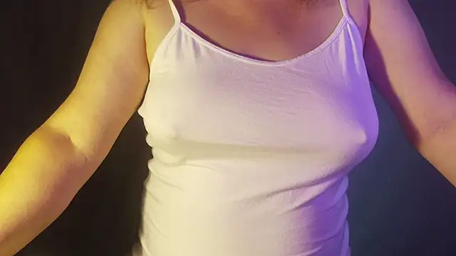 Snapshot of sexynipl chatting on 07-28-26, 03:21 sexynipl online show from 07-28-26, 03:21