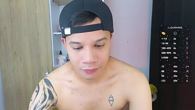 Snapshot of Im_Marco_ chatting on 06-26-26, 12:48 Im Marco online show from 06-26-26, 12:48