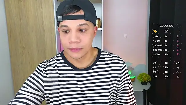 Snapshot of Im_Marco_ chatting on 07-03-26, 02:29 Im Marco online show from 07-03-26, 02:29