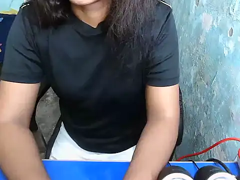urmila208021 online show from 07-29-26, 06:22