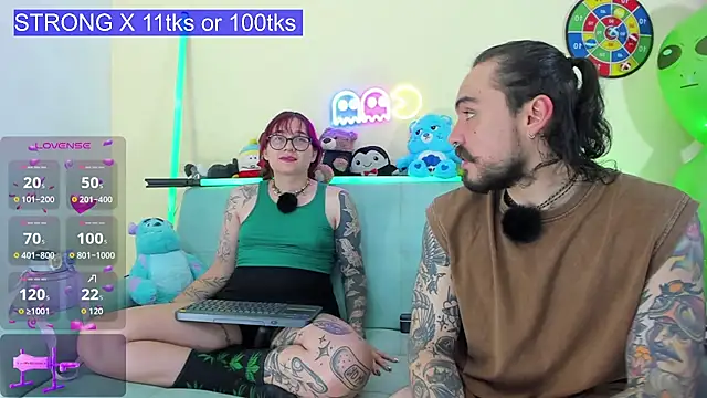Snapshot of Redrum_ chatting on 07-27-26, 11:12 Redrum online show from 07-27-26, 11:12