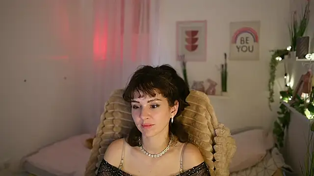 Daisy Lowe online show from 07-28-26, 06:20
