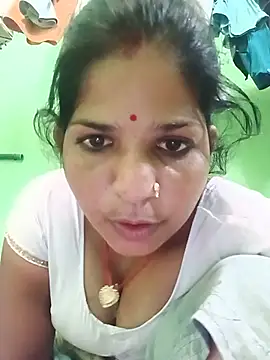 Joohi Chawla143 online show from 07-12-26, 11:45