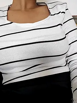 Snapshot of Sapna_120 chatting on 06-30-26, 11:00 Sapna 120 online show from 06-30-26, 11:00