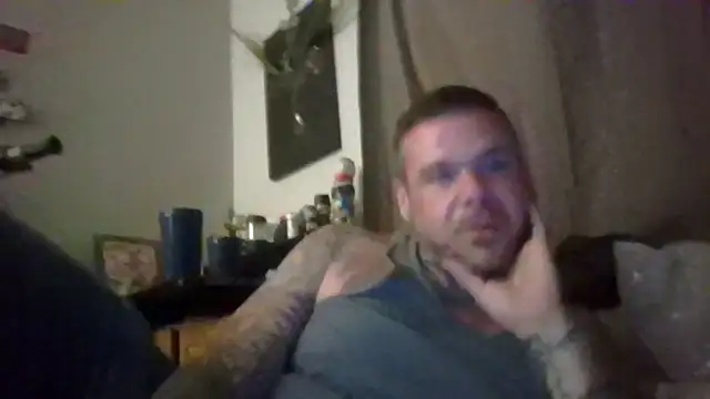 Snapshot of hotwetblondendaddy chatting on 08-03-26, 01:26 hotwetblondendaddy online show from 08-03-26, 01:26