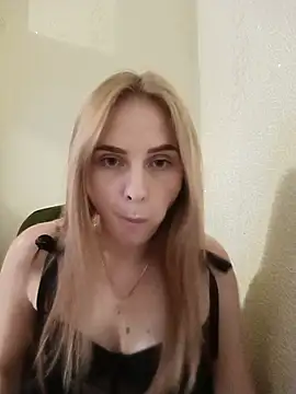 Snapshot of Sol-mis chatting on 07-30-26, 04:06 Sol-mis online show from 07-30-26, 04:06