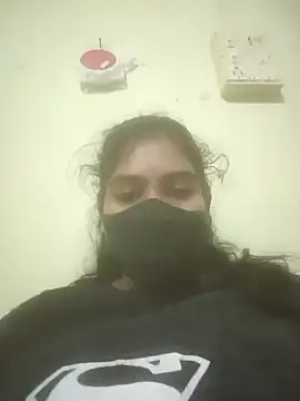 Cute-girlyy online show from 07-12-26, 09:33