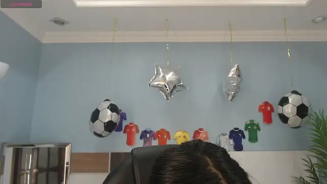 Snapshot of salome_veles chatting on 07-15-26, 07:52 salome veles online show from 07-15-26, 07:52