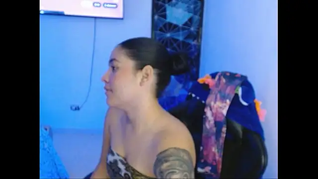 sienacros online show from 07-19-26, 04:49