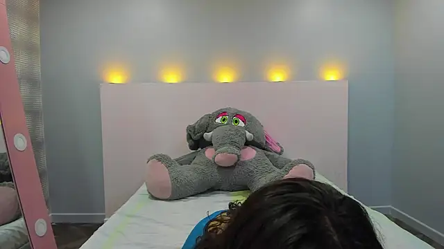 Angel Alba  online show from 07-30-26, 04:33
