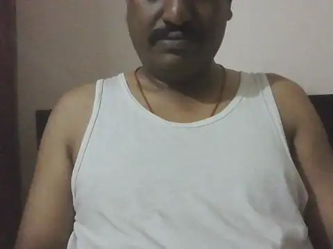 Snapshot of sree231687 chatting on 07-30-26, 04:33 sree231687 online show from 07-30-26, 04:33