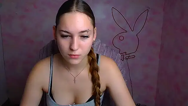 Snapshot of Holly_Mooon_ chatting on 07-07-26, 05:21 Holly Mooon online show from 07-07-26, 05:21
