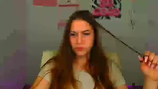 Snapshot of Holly_Mooon_ chatting on 07-23-26, 05:16 Holly Mooon online show from 07-23-26, 05:16