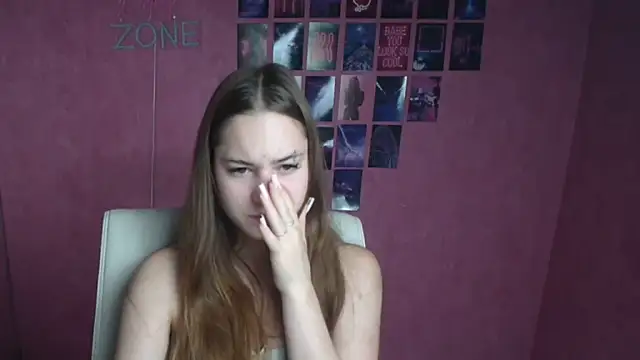 Snapshot of Holly_Mooon_ chatting on 07-29-26, 05:27 Holly Mooon online show from 07-29-26, 05:27