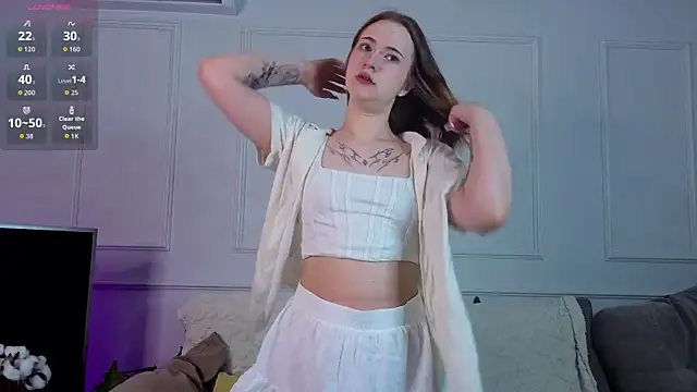 JoyaEsquibel online show from 07-17-26, 01:23