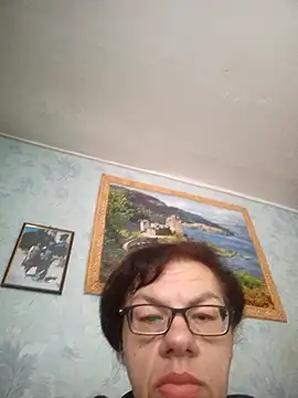 Olena72531 online show from 06-27-26, 06:29