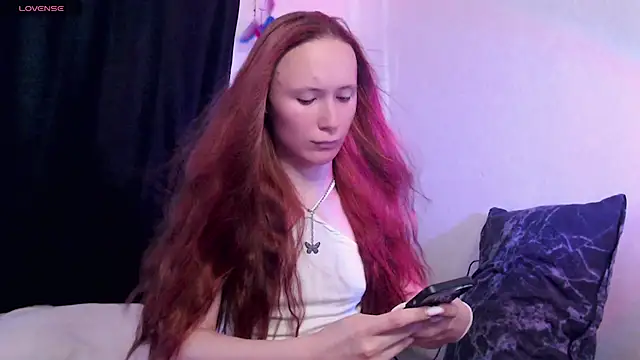 katie meow4 online show from 07-30-26, 08:46