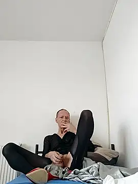 TimeaKocsis1971 online show from 07-10-26, 11:35