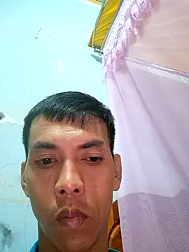 hoang1209 online show from 07-25-26, 12:14