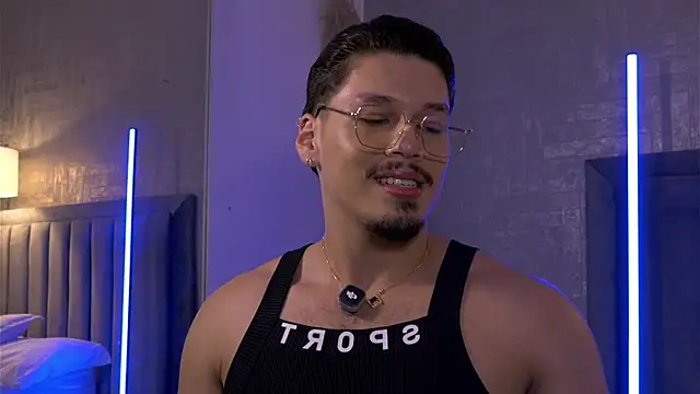 NiklasBruun online show from 07-13-26, 04:59