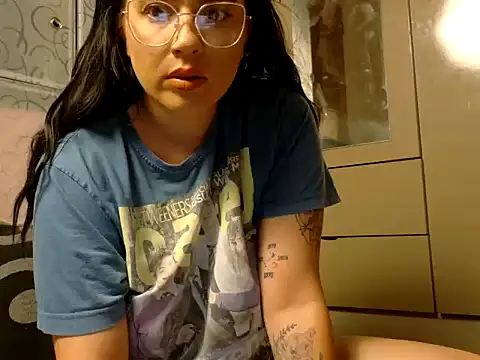 Virtualvixen8 online show from 07-02-26, 10:49