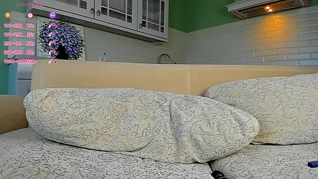 Snapshot of JessiBrown_ chatting on 07-28-26, 02:13 JessiBrown online show from 07-28-26, 02:13