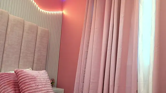 naira velvett online show from 07-22-26, 06:32