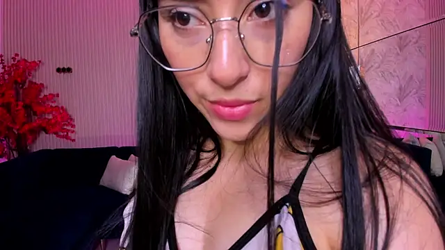 Emilyy parker  online show from 07-16-26, 07:09