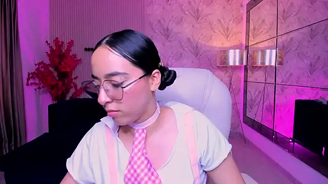Emilyy parker  online show from 07-29-26, 07:01