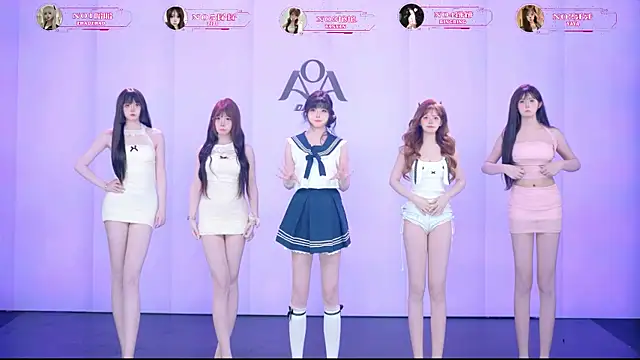 Snapshot of AOA-001 chatting on 07-30-26, 12:15 AOA-001 online show from 07-30-26, 12:15