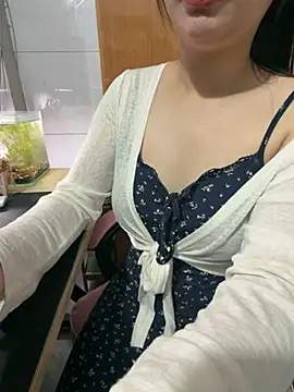 Snapshot of QuynhAnh68 chatting on 07-20-26, 03:54 QuynhAnh68 online show from 07-20-26, 03:54