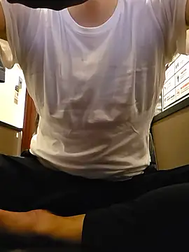 Snapshot of Narinaring chatting on 07-24-26, 03:21 Narinaring online show from 07-24-26, 03:21