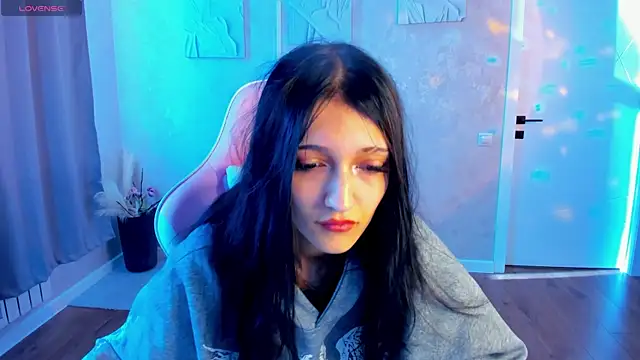 Emily Carteri online show from 07-27-26, 12:39