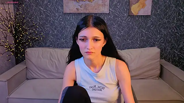 Emily Carteri online show from 07-31-26, 08:47