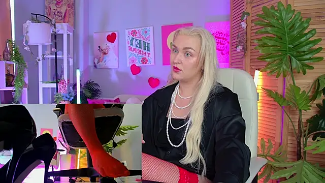 AmelieRowan online show from 07-15-26, 02:00