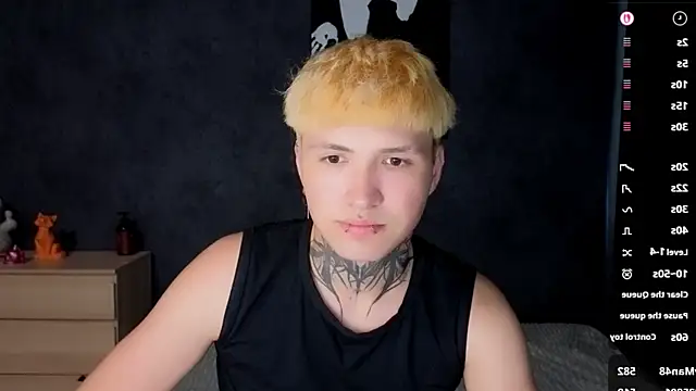 Snapshot of JonnyDarkk chatting on 07-28-26, 10:10 JonnyDarkk online show from 07-28-26, 10:10