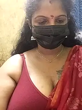 Snapshot of Poojitha-Queen chatting on 07-22-26, 06:11 Poojitha-Queen online show from 07-22-26, 06:11