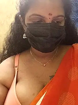 Snapshot of Poojitha-Queen chatting on 07-23-26, 05:44 Poojitha-Queen online show from 07-23-26, 05:44