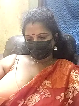 Snapshot of Poojitha-Queen chatting on 07-28-26, 06:42 Poojitha-Queen online show from 07-28-26, 06:42