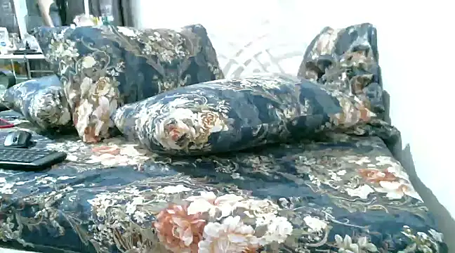 Snapshot of dominant_mistress69 chatting on 02-12-25, 04:33 dominant mistress69 online show from 02-12-25, 04:33