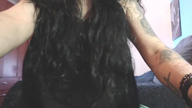 Victoria Moretti online show from 07-15-26, 06:02
